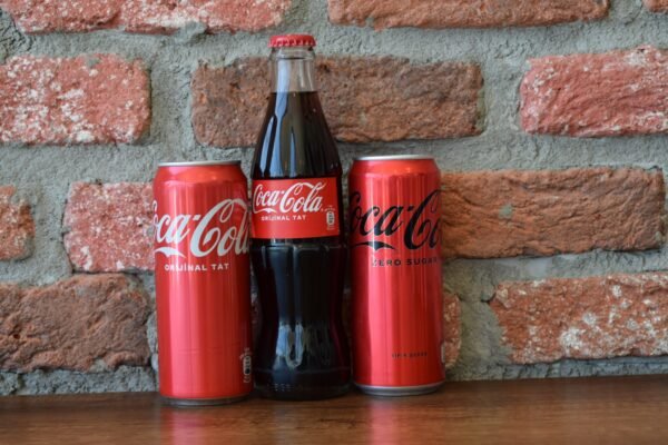 Kutu Kola- Şişe Kola