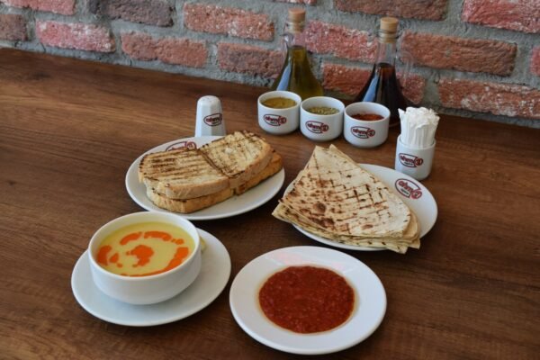 Tereyağlı Mercimek Çorbası